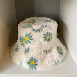Fluffy floral bucket hat